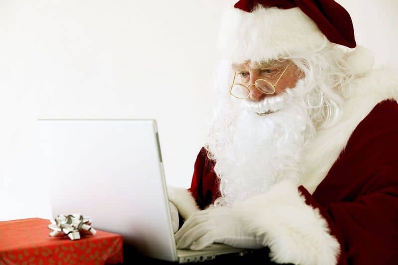 How to use Christmas marketing to build customer loyalty